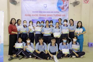 Nha khoa học đường